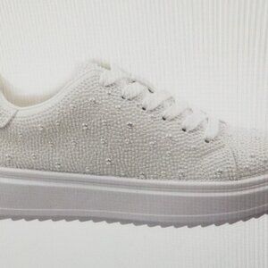 White Pearl Sneaker w/ Box size 6.5 - NEW
